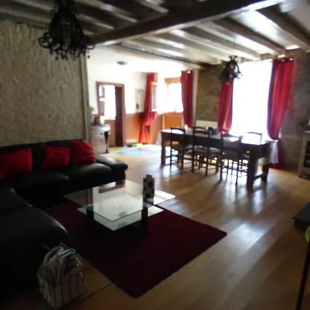 Maison Familiale Pour 8 فيلة Saint-Aventin