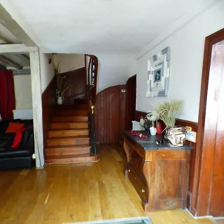 Maison Familiale Pour 8 Saint-Aventin